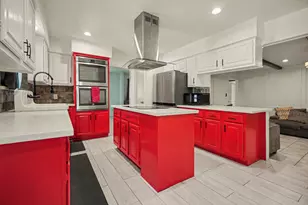 8319 Crestwood Dr, Texas City, TX 77591 - Photo 11