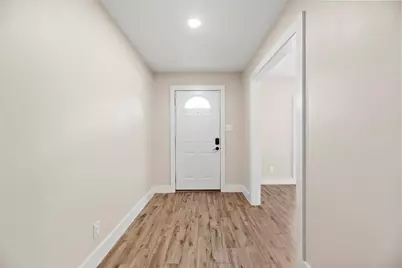 2219 Briarview Drive, Houston, TX 77077 - Photo 5