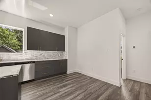 2711 Dennis St, Houston, TX 77004 - Photo 9