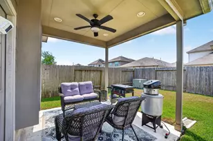 12335 King henry dr, Houston, TX 77044 - Photo 27