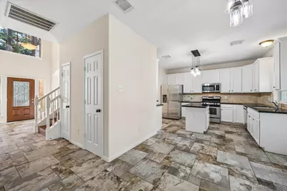 11 Merryvale Drive, The Woodlands, TX 77382 - Photo 13