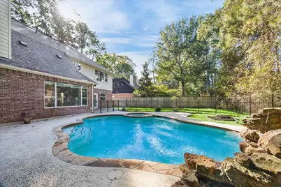 11 Merryvale Drive, The Woodlands, TX 77382 - Photo 35