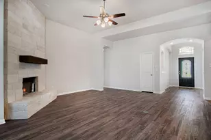 13236 Frio Falls, Conroe, TX 77303 - Photo 3