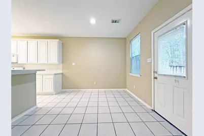 63 Ledgestone Place, The Woodlands, TX 77382 - Photo 9