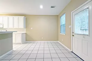 63 Ledgestone Pl, The Woodlands, TX 77382 - Photo 9