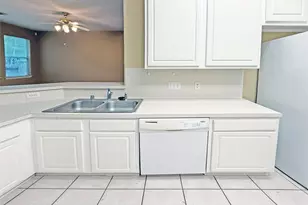 63 Ledgestone Pl, The Woodlands, TX 77382 - Photo 15