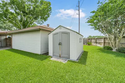 807 Green Belt Drive, Sugar Land, TX 77498 - Photo 29