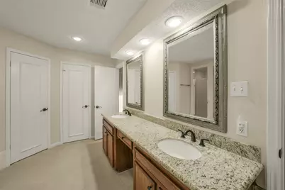 807 Green Belt Drive, Sugar Land, TX 77498 - Photo 23