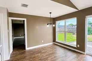 10942 Dunvegan Way, Houston, TX 77013 - Photo 3
