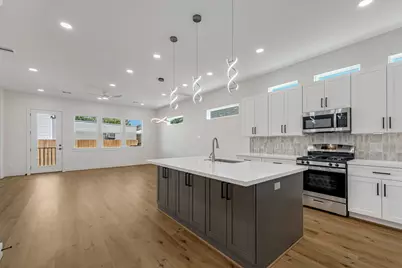 123 Amundsen Street #B, Houston, TX 77009 - Photo 7