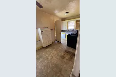 1308 Hughes Street #6, Houston, TX 77023 - Photo 29