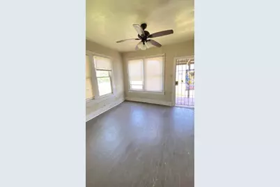 1308 Hughes Street #6, Houston, TX 77023 - Photo 7