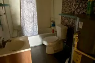 1308 Hughes St, Houston, TX 77023 - Photo 31