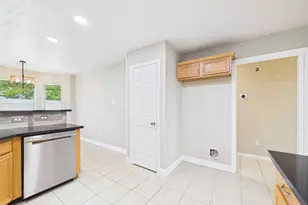 1105 Glencrest Dr, La Porte, TX 77571 - Photo 19