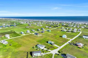 3911 Warrior Ct, Galveston, TX 77554 - Photo 39