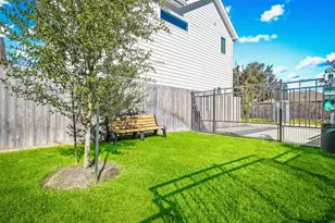 1013 Erin St, Houston, TX 77009 - Photo 19