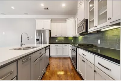 805 W 23rd Street #B, Houston, TX 77008 - Photo 9