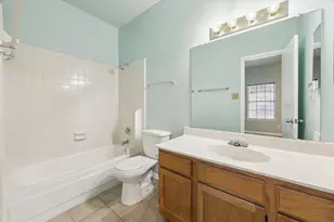 7326 Regency Square Ct, Houston, TX 77036 - Photo 9