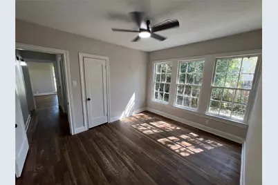 911 N Ashbel Street, Baytown, TX 77520 - Photo 1