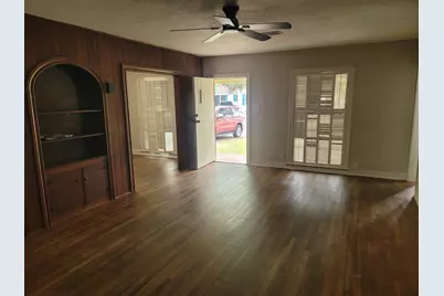 911 N Ashbel Street, Baytown, TX 77520 - Photo 7