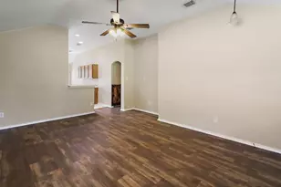 16210 Coral Bay St, Crosby, TX 77532 - Photo 5