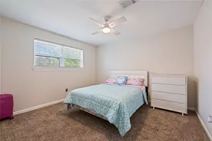 3231 W Meadow Ln, Dickinson, TX 77539 - Photo 25