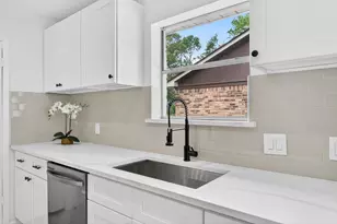 24106 Spring Mill Ln, Spring, TX 77373 - Photo 11