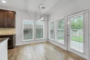 218 Kinnerly Peak Pl, Montgomery, TX 77316 - Photo 11