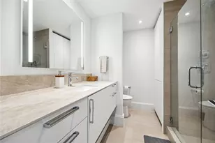 1701 Hermann Dr, Houston, TX 77004 - Photo 15