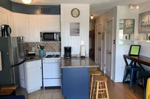 6102 Seawall Blvd, Galveston, TX 77551 - Photo 9