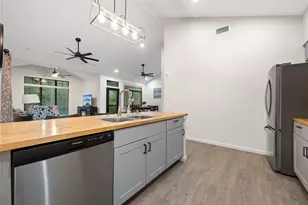 71 White Oak St, Point Blank, TX 77364 - Photo 9