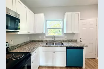 502 Ross Sterling Street #A, Anahuac, TX 77514 - Photo 15