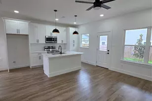 1407 Odd Fellow St, Conroe, TX 77301 - Photo 5