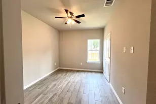 16737 E Hammon St, Montgomery, TX 77316 - Photo 5