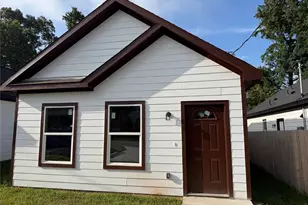 16737 E Hammon St, Montgomery, TX 77316 - Photo 1