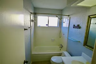 10703 Sageberry Dr, Houston, TX 77089 - Photo 13