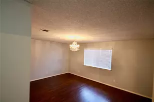 10703 Sageberry Dr, Houston, TX 77089 - Photo 11