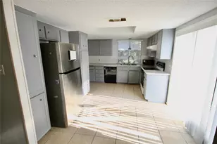 10703 Sageberry Dr, Houston, TX 77089 - Photo 25