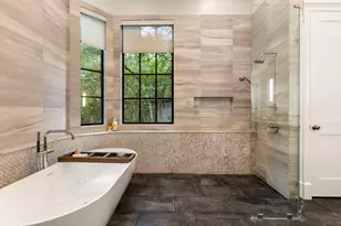 82 E Bracebridge Cir, The Woodlands, TX 77382 - Photo 21