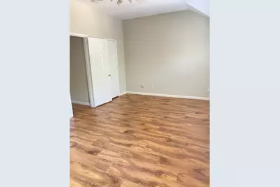 27 Butterfly Branch, The Woodlands, TX 77382 - Photo 11