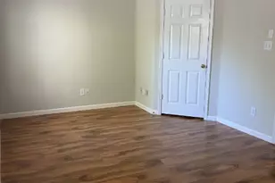 27 Butterfly Branch, The Woodlands, TX 77382 - Photo 9