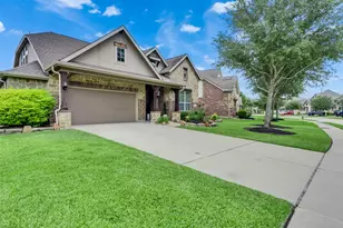 10602 Paula Bluff Ln, Cypress, TX 77433 - Photo 3