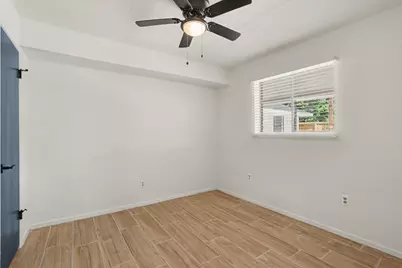 2119 Barr Street #D, Houston, TX 77080 - Photo 9