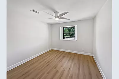 5743 Ludington Drive, Houston, TX 77035 - Photo 15