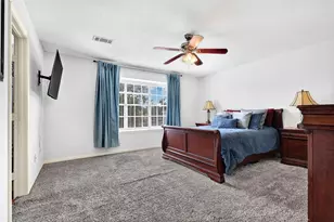 10100 Spring Pl Dr, Houston, TX 77070 - Photo 13