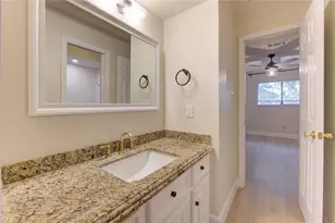 714 Last Arrow Dr, Houston, TX 77079 - Photo 37
