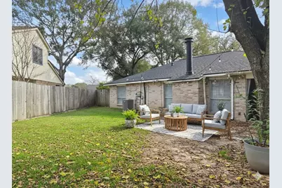 5110 Kleindale Drive, Houston, TX 77066 - Photo 15