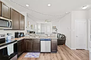 984 Rice Dr, Bryan, TX 77803 - Photo 7