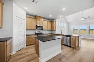 15921 Cy Young Ct, Splendora, TX 77372 - Photo 5