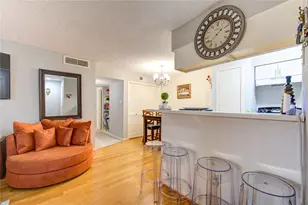 12550 Whittington Dr, Houston, TX 77077 - Photo 7